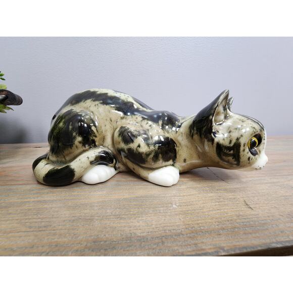 Vintage Andrea Sadek Porcelain Figurine Cat Lying Down Made in Japan 9" - Picture 3 of 8